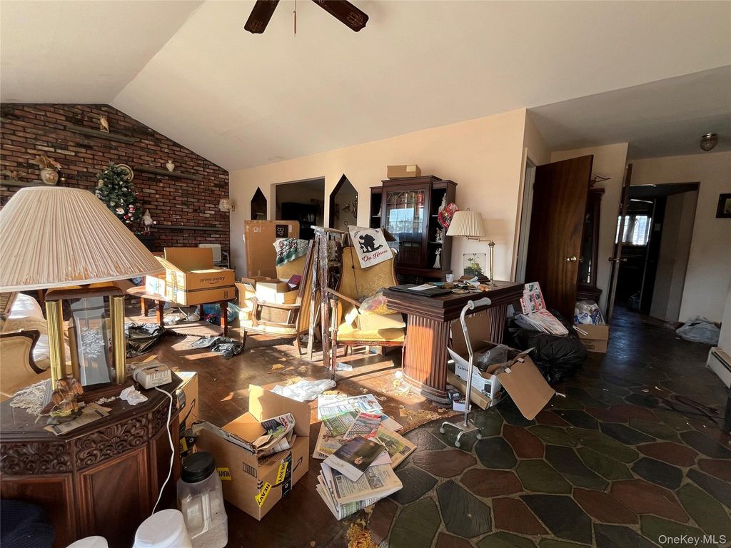 Photo of 5 Louis Place, Nesconset, NY 11767 (MLS # 951862)