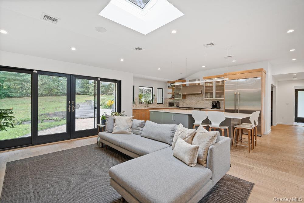 17 Newport Drive