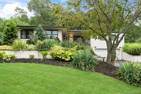 17 Newport Drive Plainview NY 11803