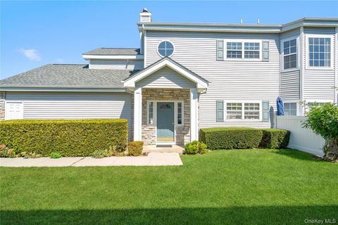 Photo of 514 Highland Court #A3, Moriches, NY 11955 (MLS # 913148)