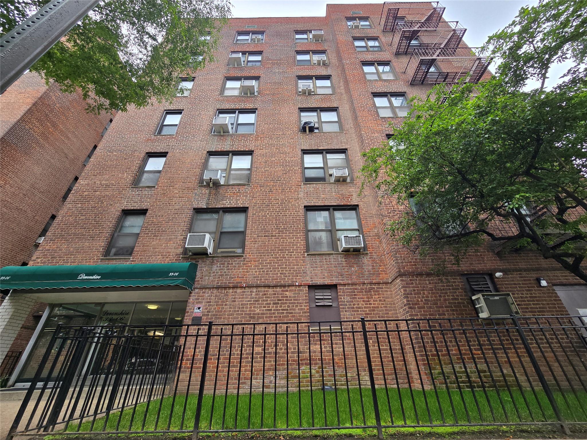 Property for Sale at 92nd Street 6M, Jackson Heights, Queens, NY - Bedrooms: 1 
Bathrooms: 1 
Rooms: 3  - $239,900