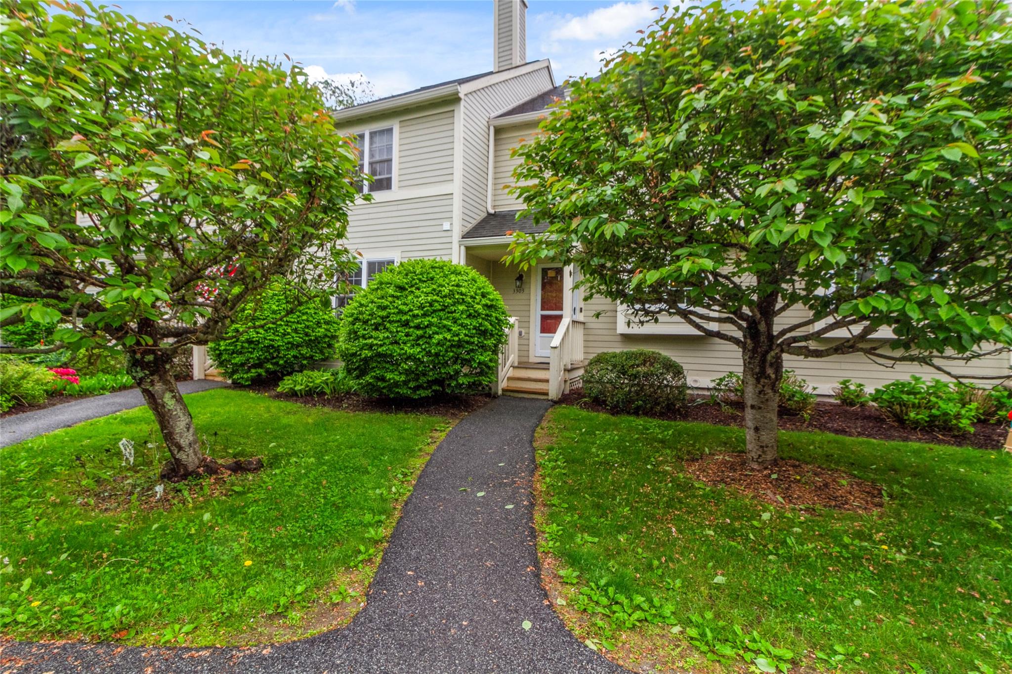 Rental Property at Morgan Drive, Carmel, New York - Bedrooms: 2 
Bathrooms: 2 
Rooms: 7  - $3,784 MO.