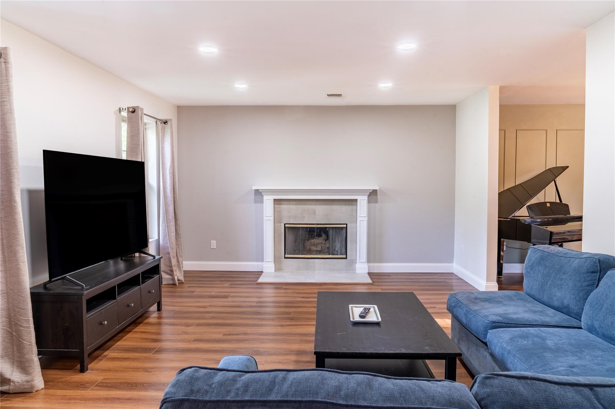 2 Cardiff Lane, Rock Hill, New York image 5
