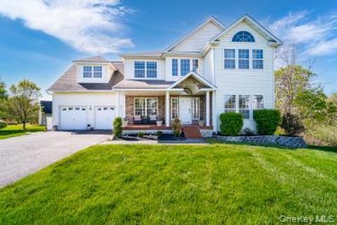 Homes For Sale - 21 Alder Way<br/> Wappingers Falls, NY 12590