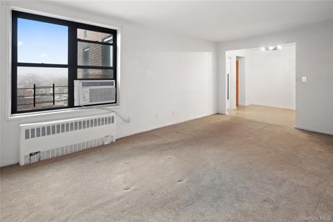38-15 149th Street 6M Flushing NY 11354