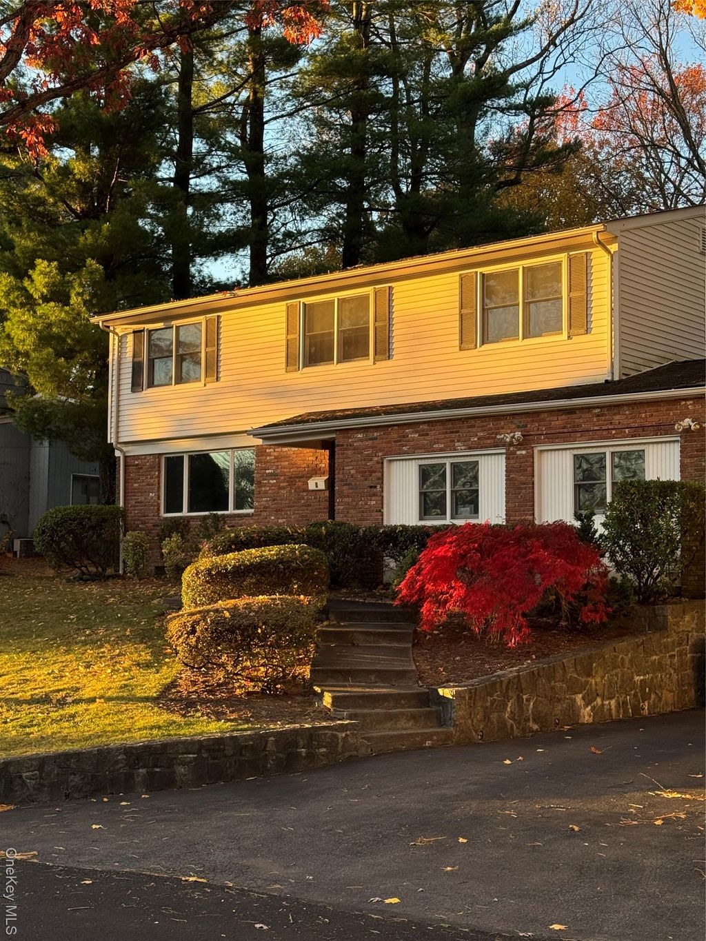 Photo of 9 Tanglewood Road, Scarsdale, NY 10583 (MLS # 940663)