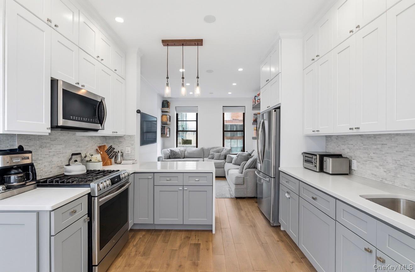 453 W 54th Street 4A