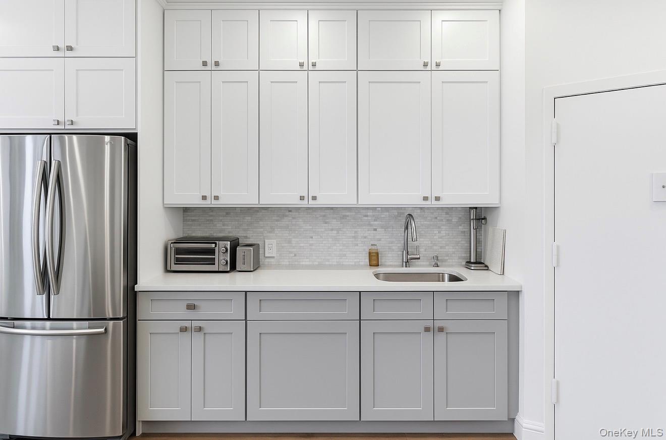 453 W 54th Street 4A