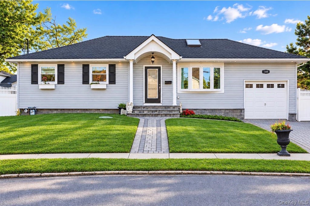 Photo of 108 Forsythia Lane, North Babylon, NY 11703 (MLS # 1063563)