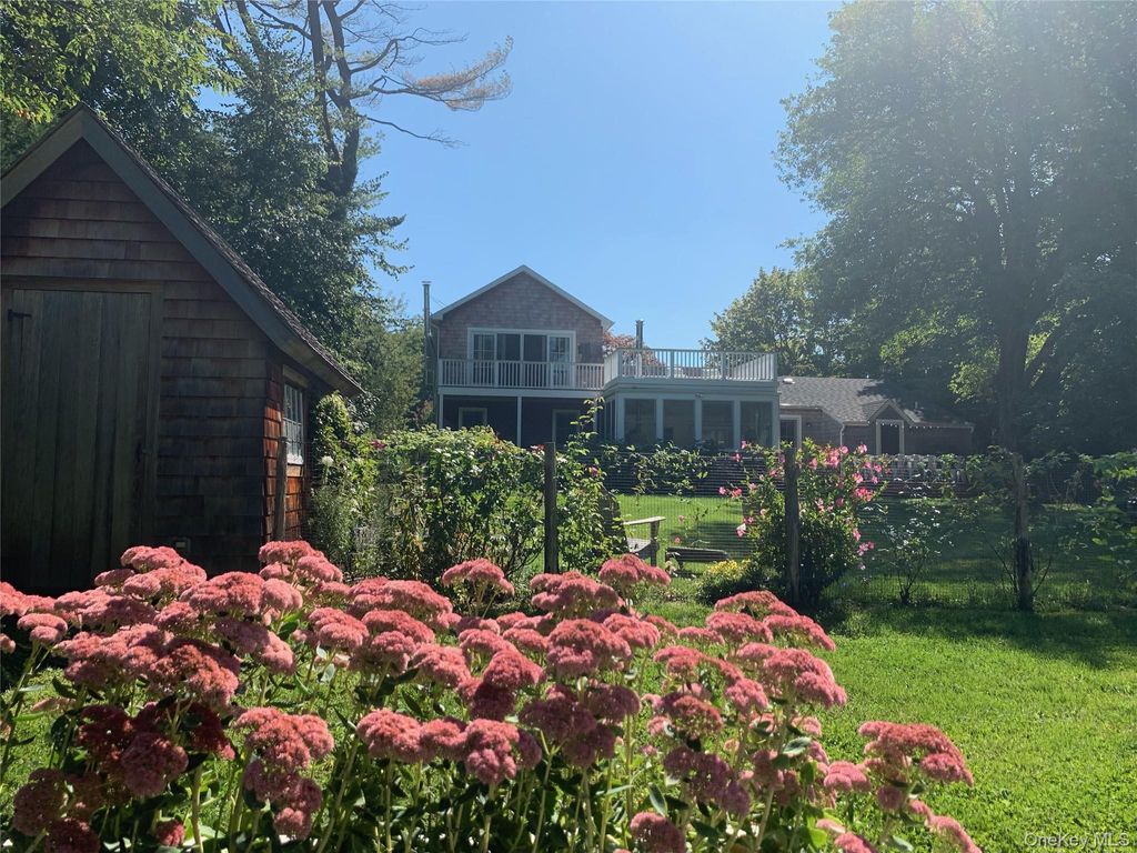 Photo of 36 S Howells Point Road, Bellport Village, NY 11713 (MLS # 975819)