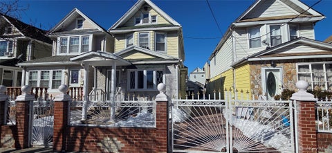 Homes For Sale - 172-21 90th Avenue<br/> Jamaica, NY 11432
