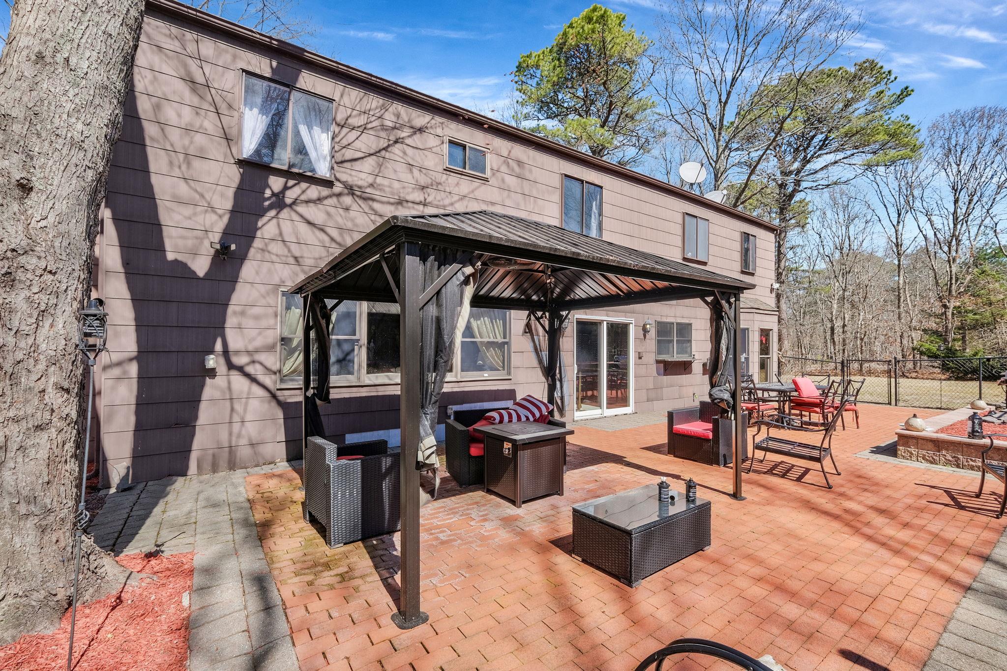 2 Linda Lane, Manorville, New York image 35
