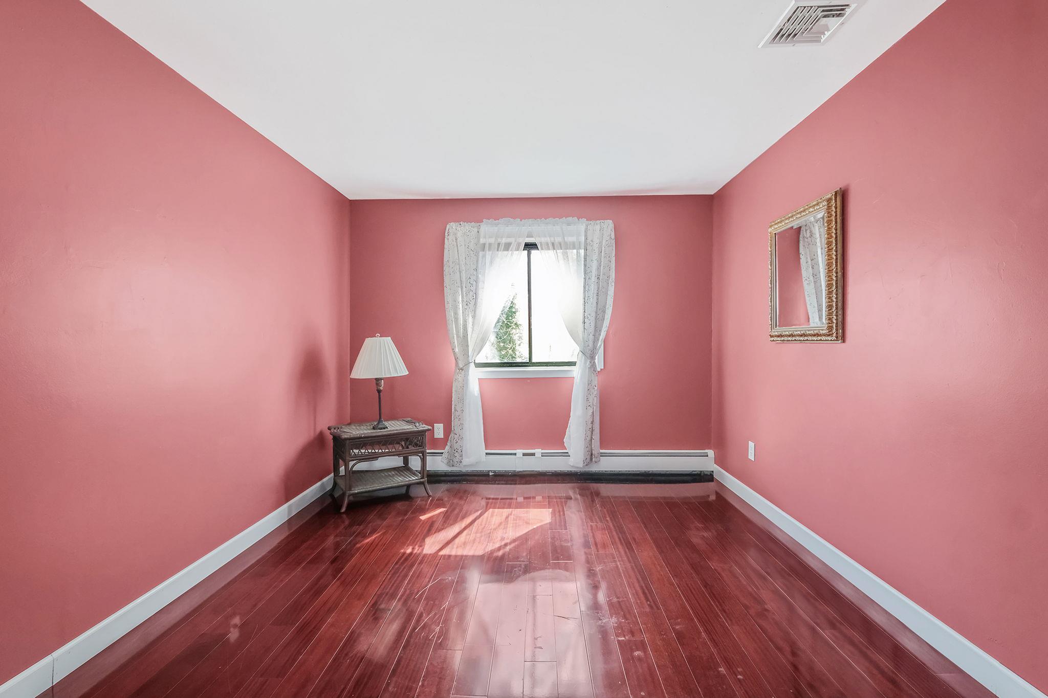 2 Linda Lane, Manorville, New York image 31