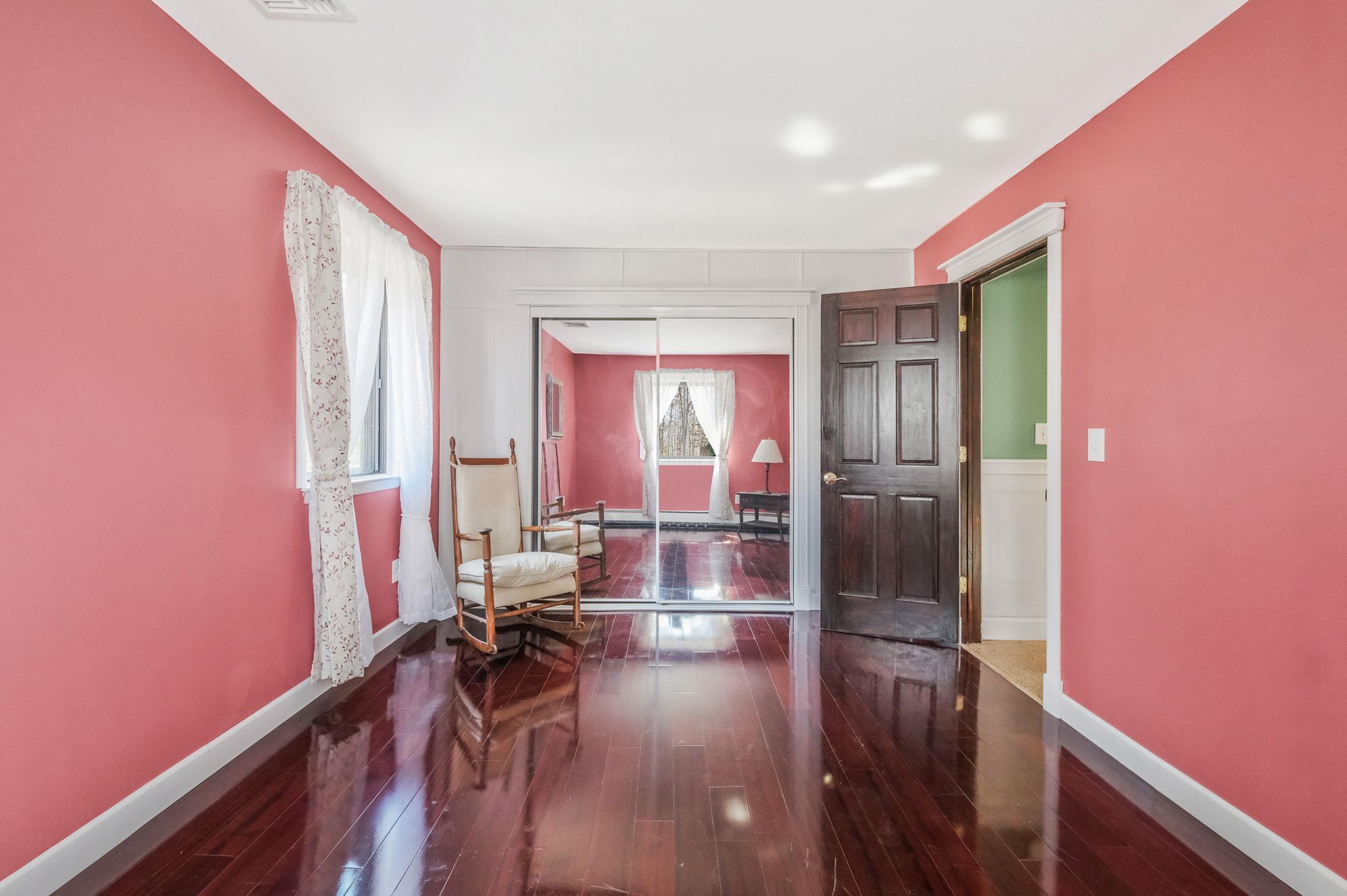 2 Linda Lane, Manorville, New York image 32