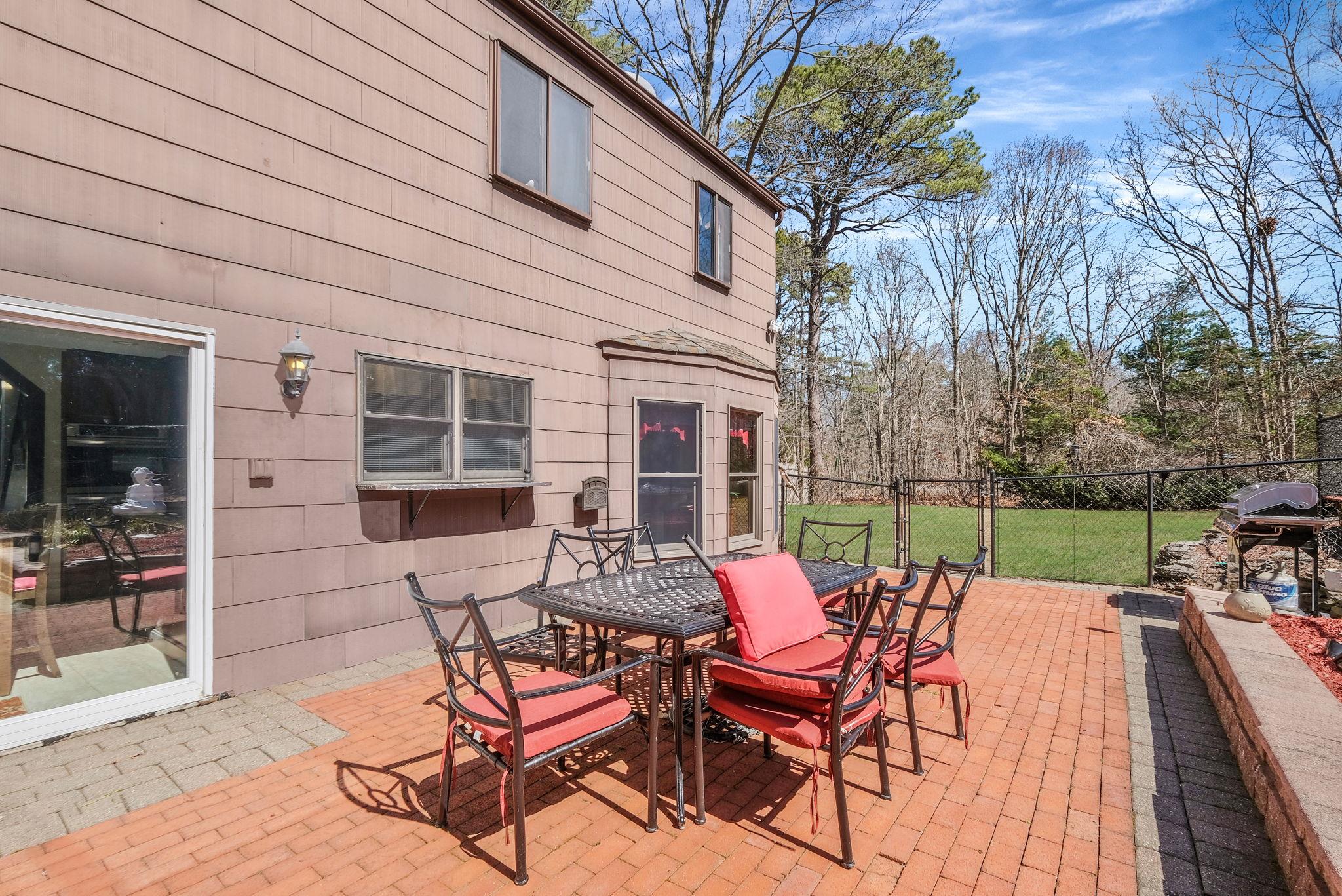 2 Linda Lane, Manorville, New York image 36