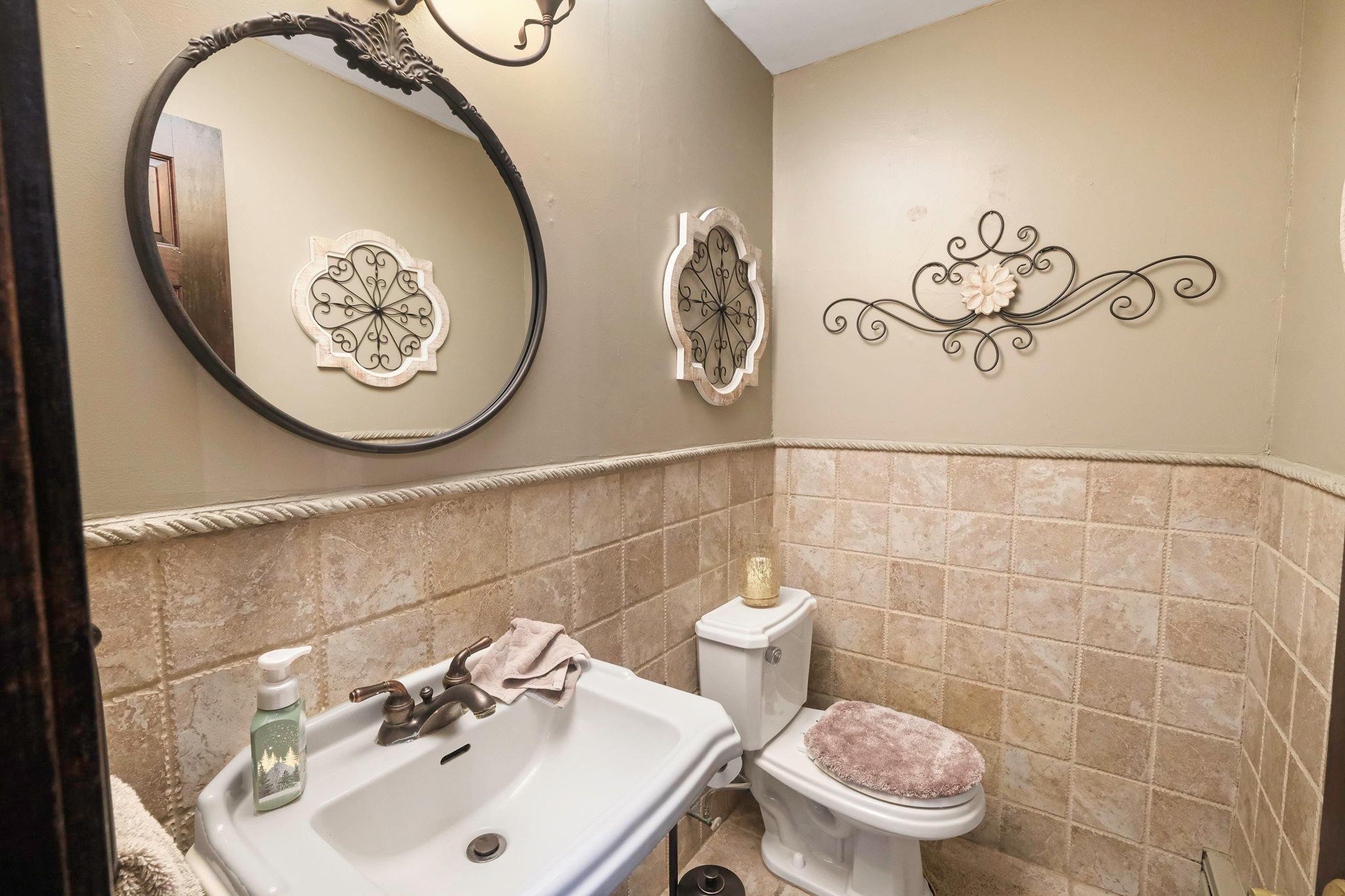 2 Linda Lane, Manorville, New York image 15