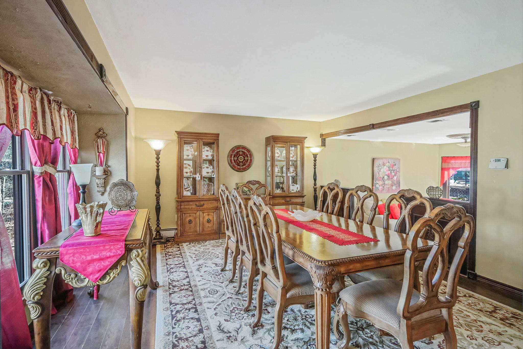 2 Linda Lane, Manorville, New York image 7