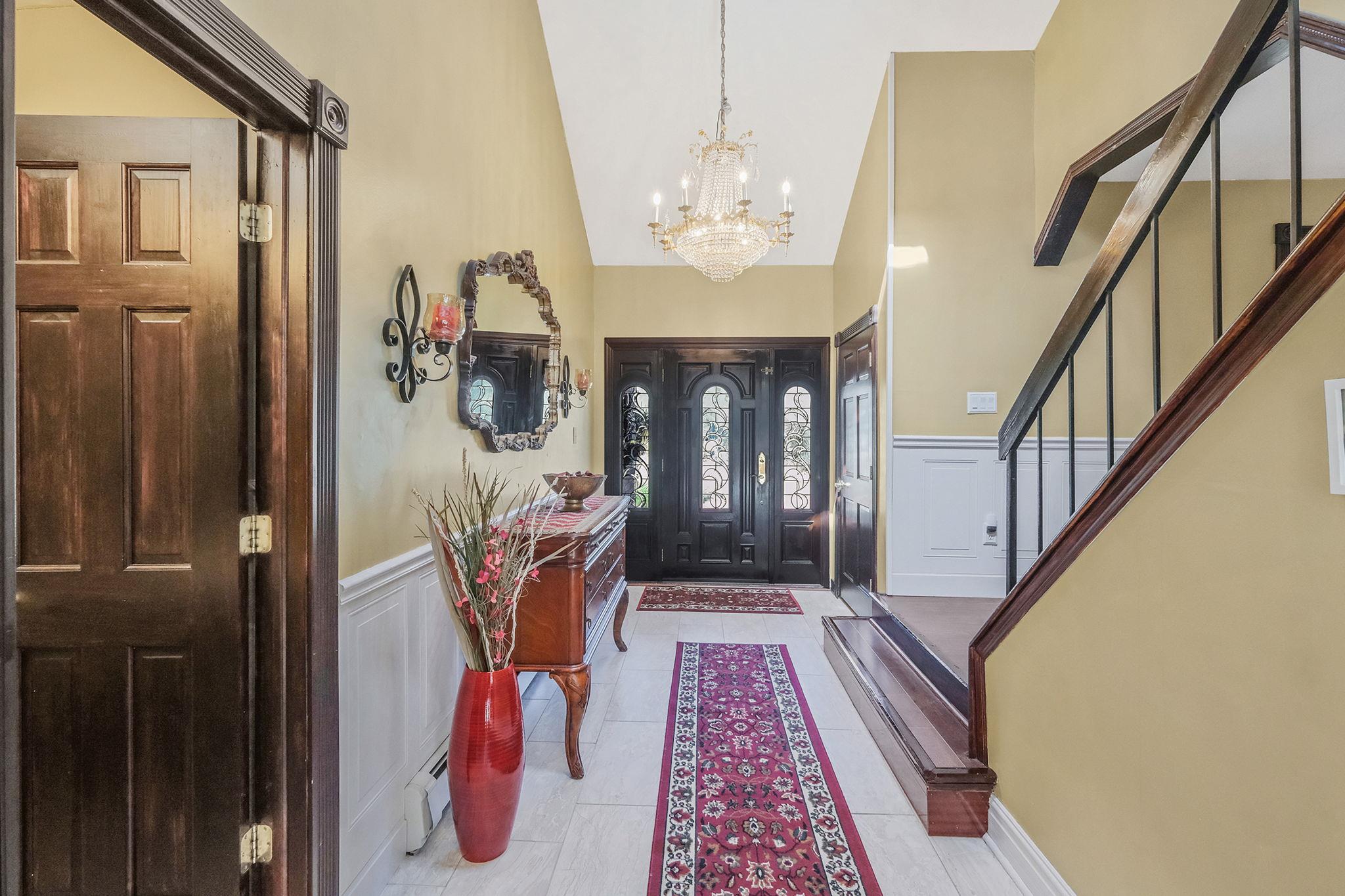 2 Linda Lane, Manorville, New York image 6