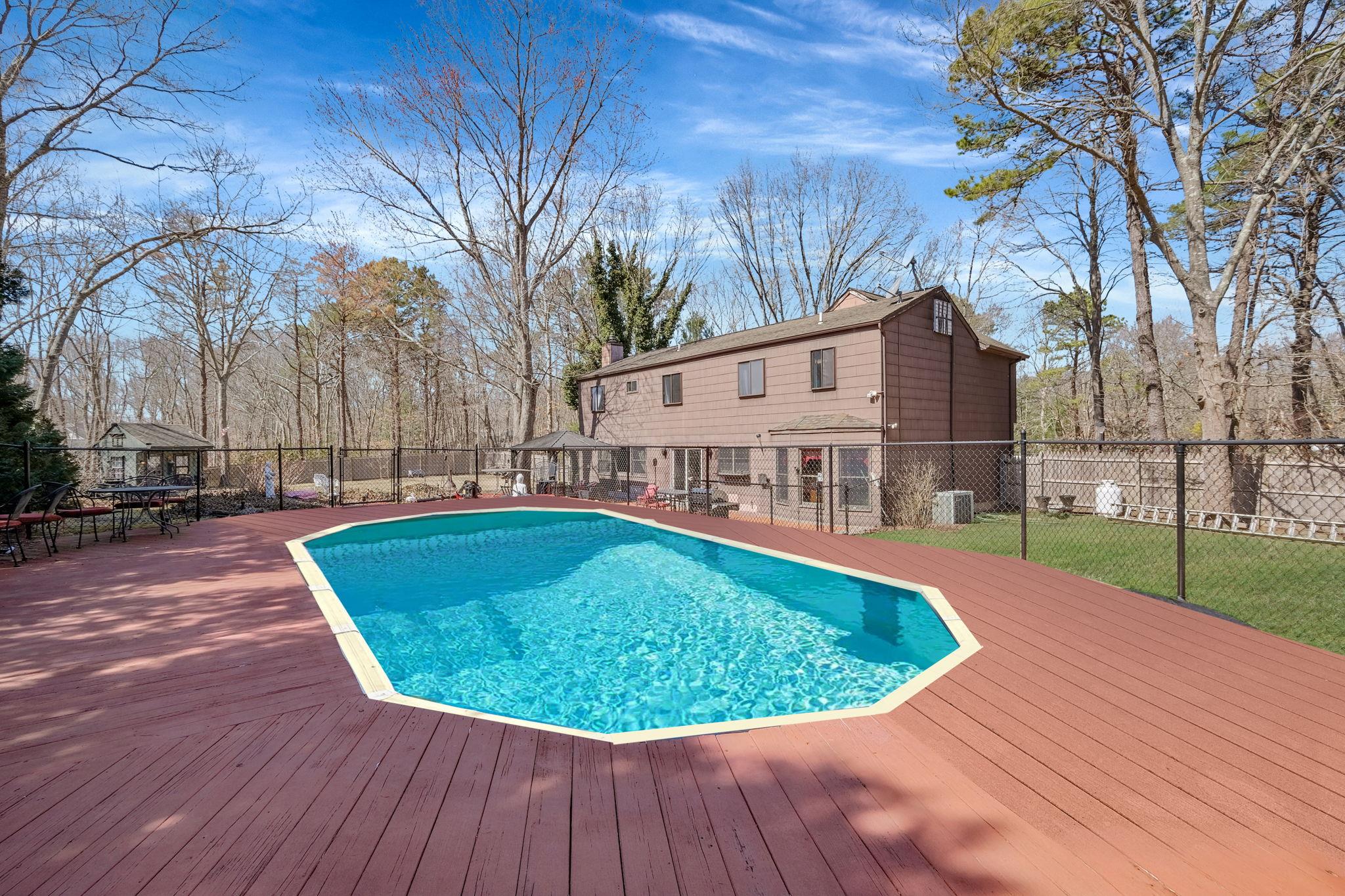 2 Linda Lane, Manorville, New York image 38