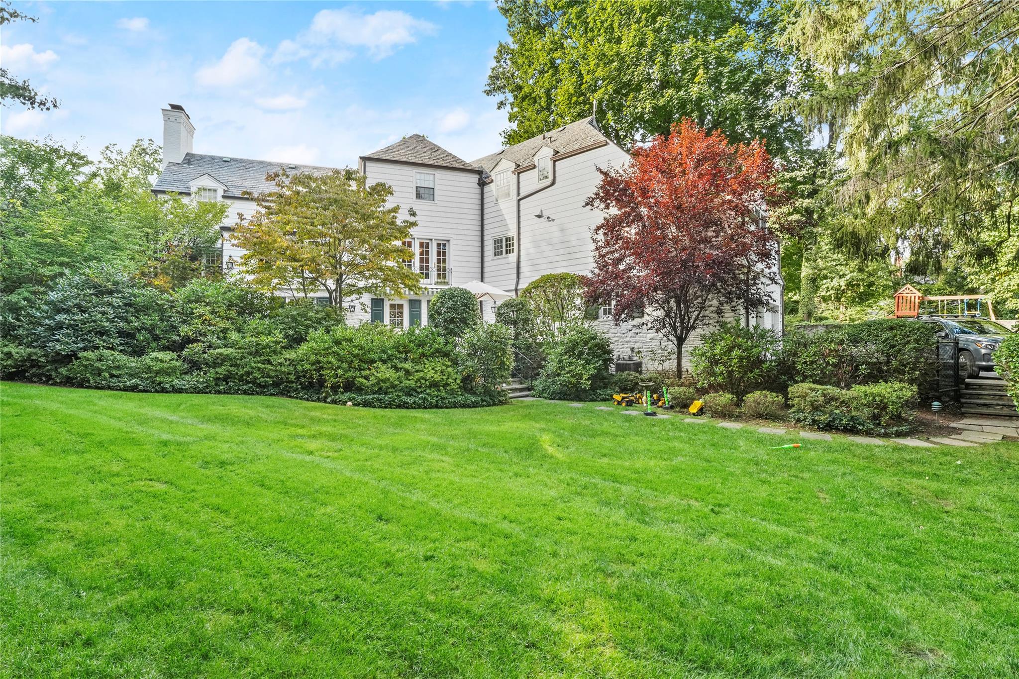 25 Moore Road, Bronxville, New York image 19