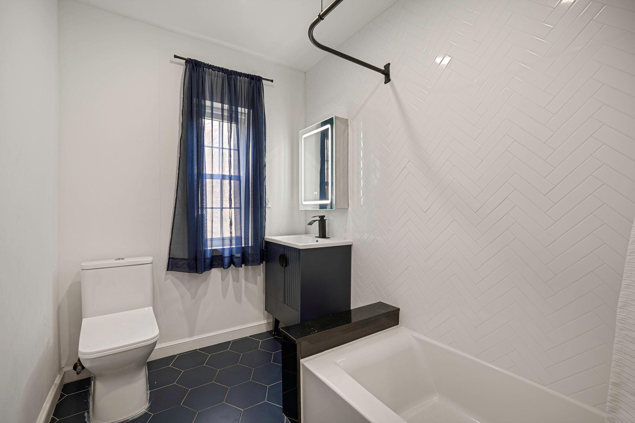 28 Northfield Road, Glen Cove, New York image 14