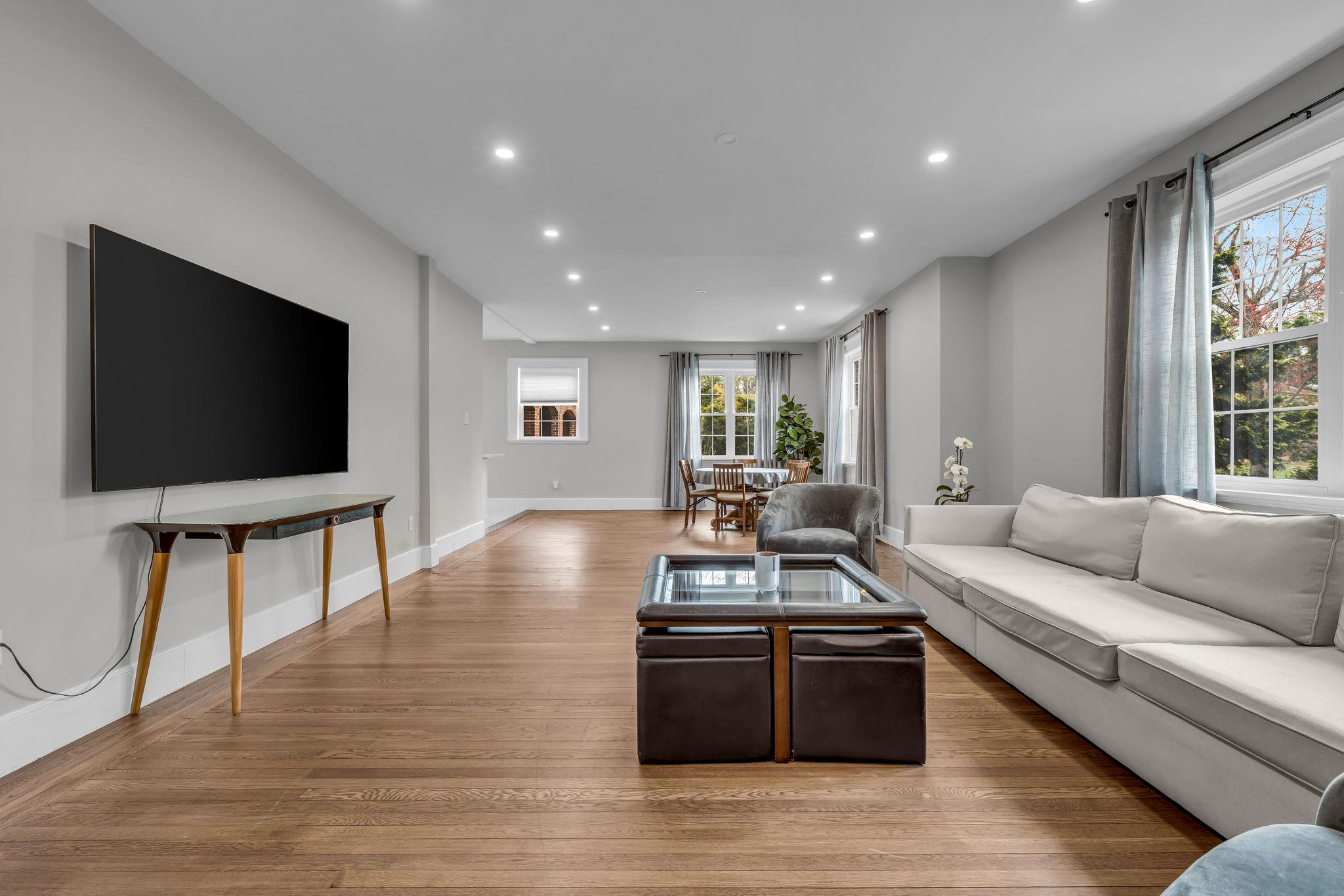 28 Northfield Road, Glen Cove, New York image 28