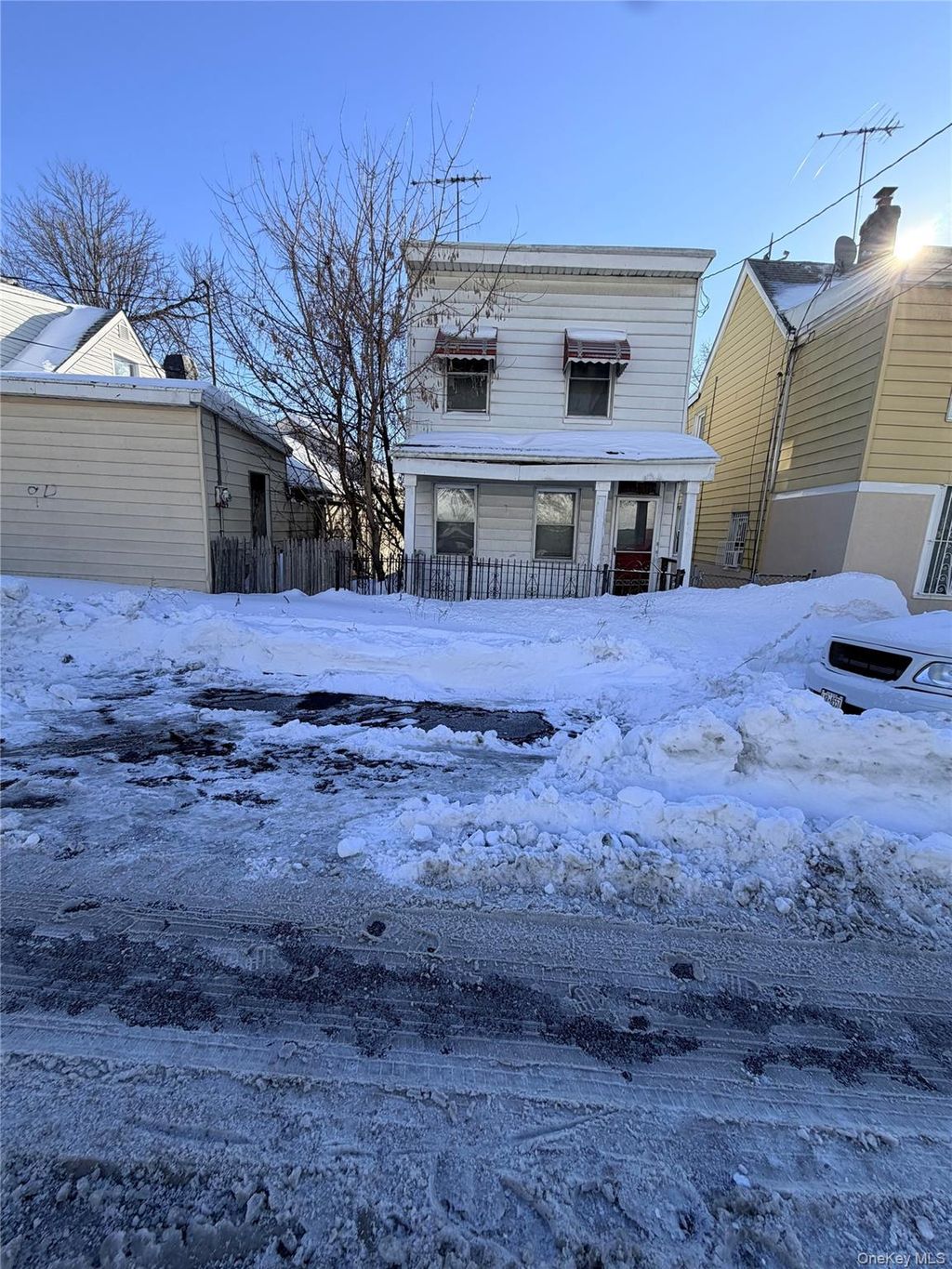 Photo of 92 Vineyard Avenue, Yonkers, NY 10703 (MLS # 962213)