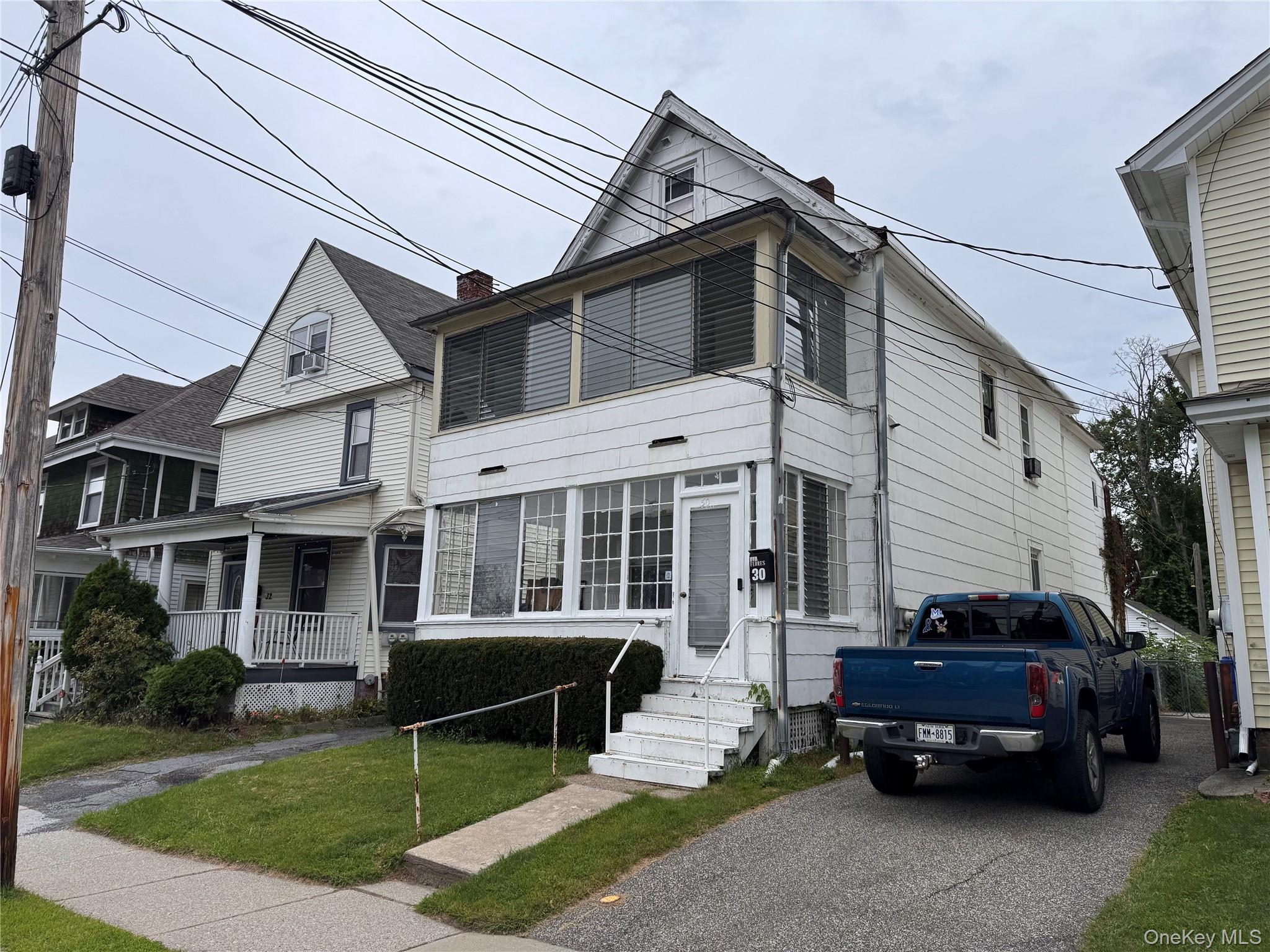 30 Crescent Place