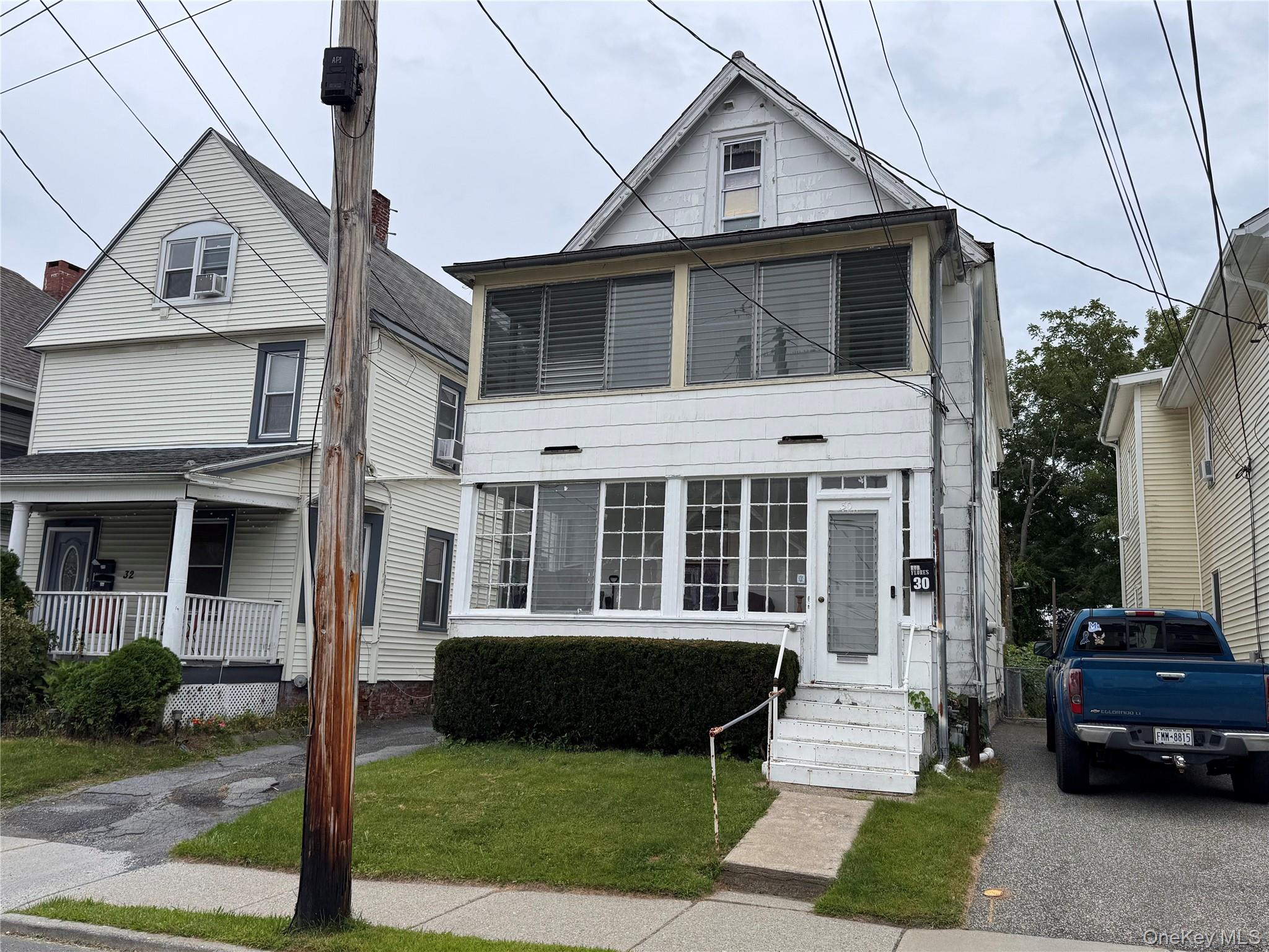 30 Crescent Place