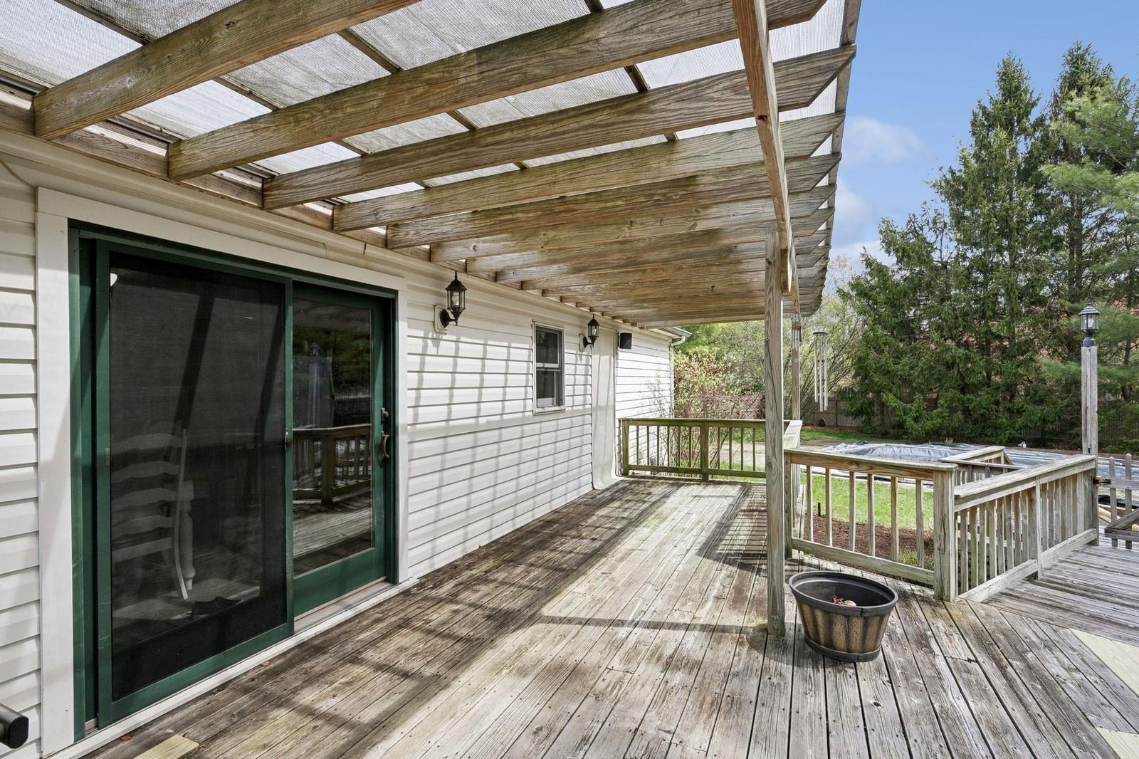 2 Mews Court, Holtsville, New York image 30