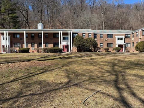 Homes For Sale - 25 Lawrence Drive #A<br/> White Plains, NY 10603