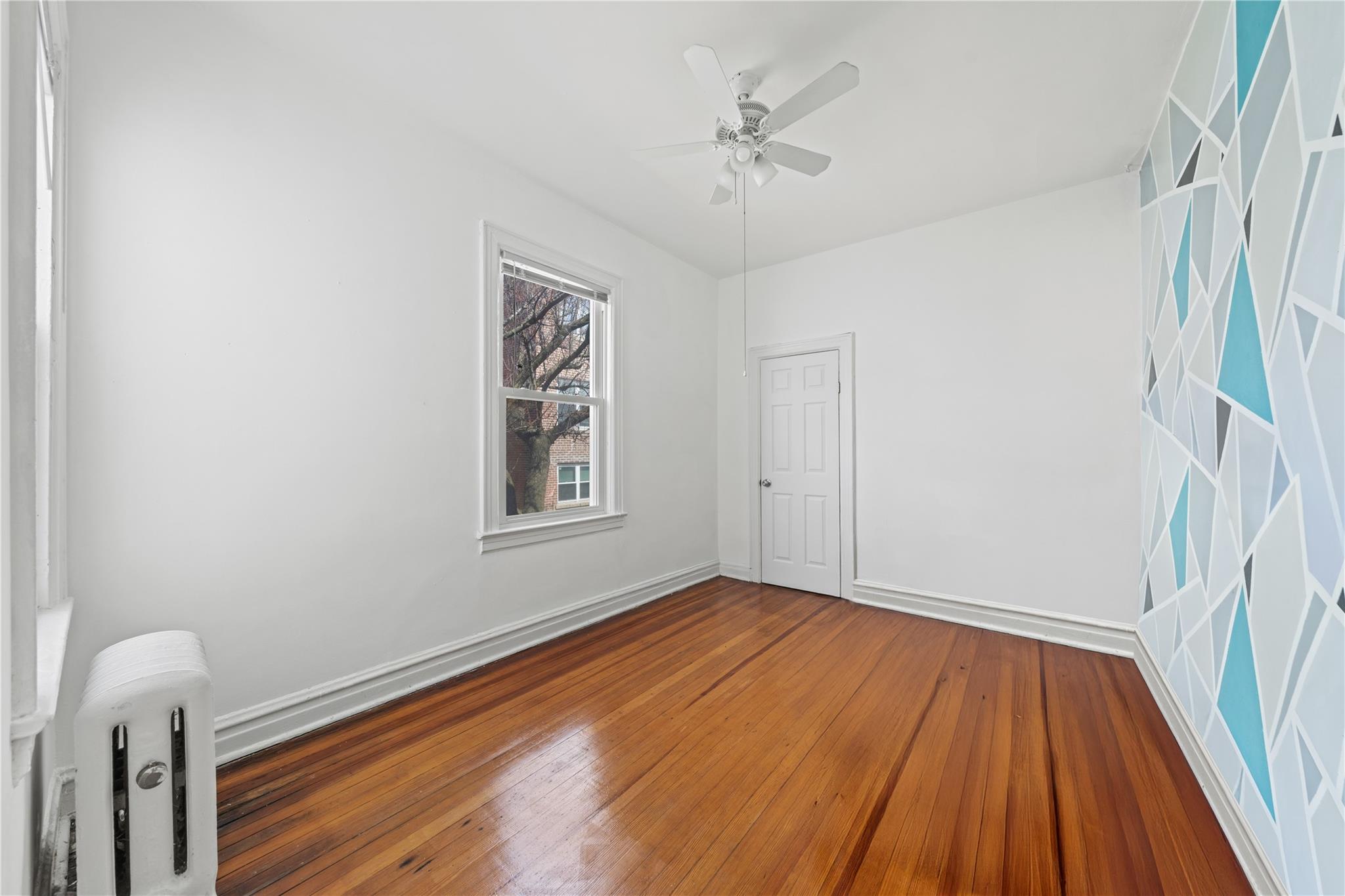 1555 Robertson Place, Bronx, Florida image 8