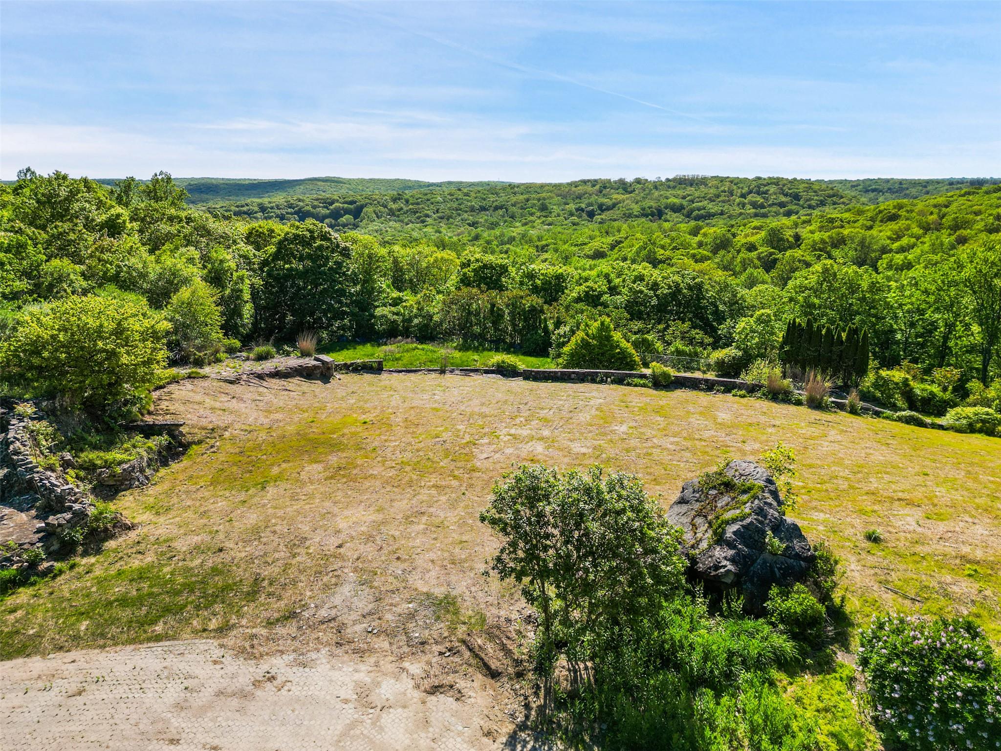 371-383 Pea Pond Road, Katonah, New York image 13