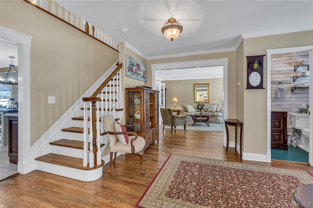 Photo of 251 Vineyard Road, Huntington Bay, NY 11743 (MLS # 962871)