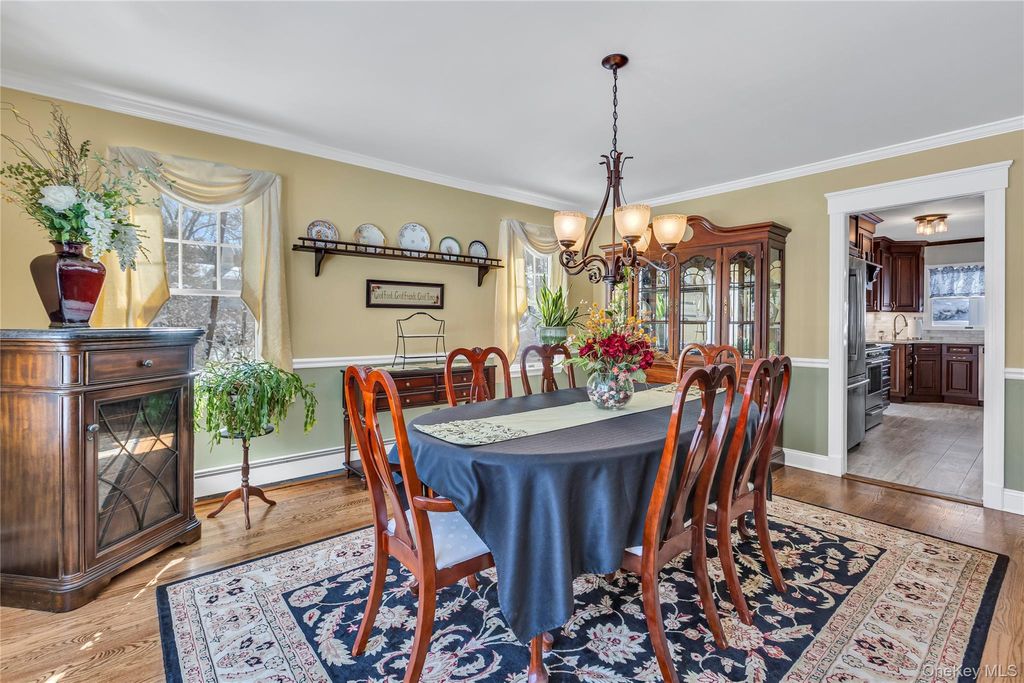 Photo of 251 Vineyard Road, Huntington Bay, NY 11743 (MLS # 962871)