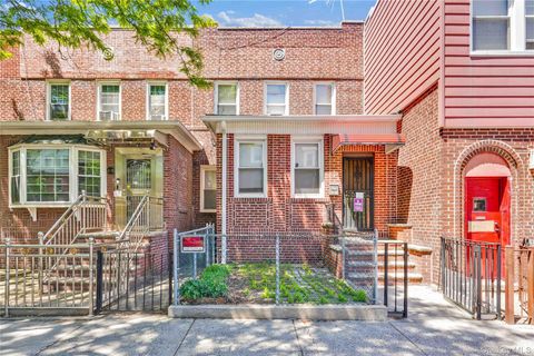 Photo of 2104 23rd Street, Astoria, NY 11105 (MLS # 998123)