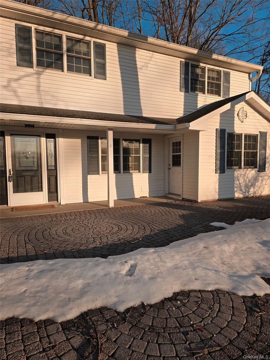 Photo of 4 Dutch Court, West Nyack, NY 10994 (MLS # 968934)