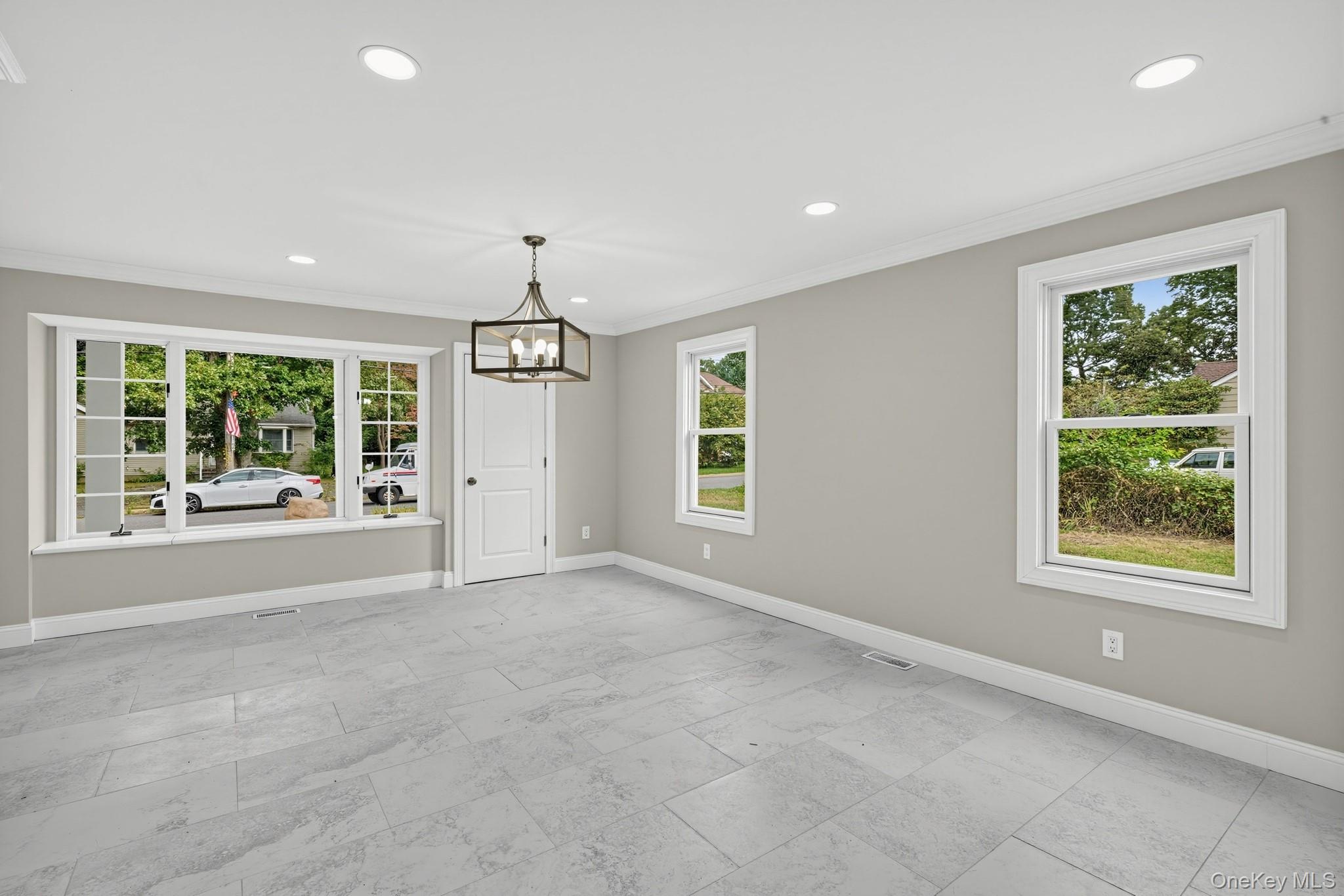 355 Forest Lane