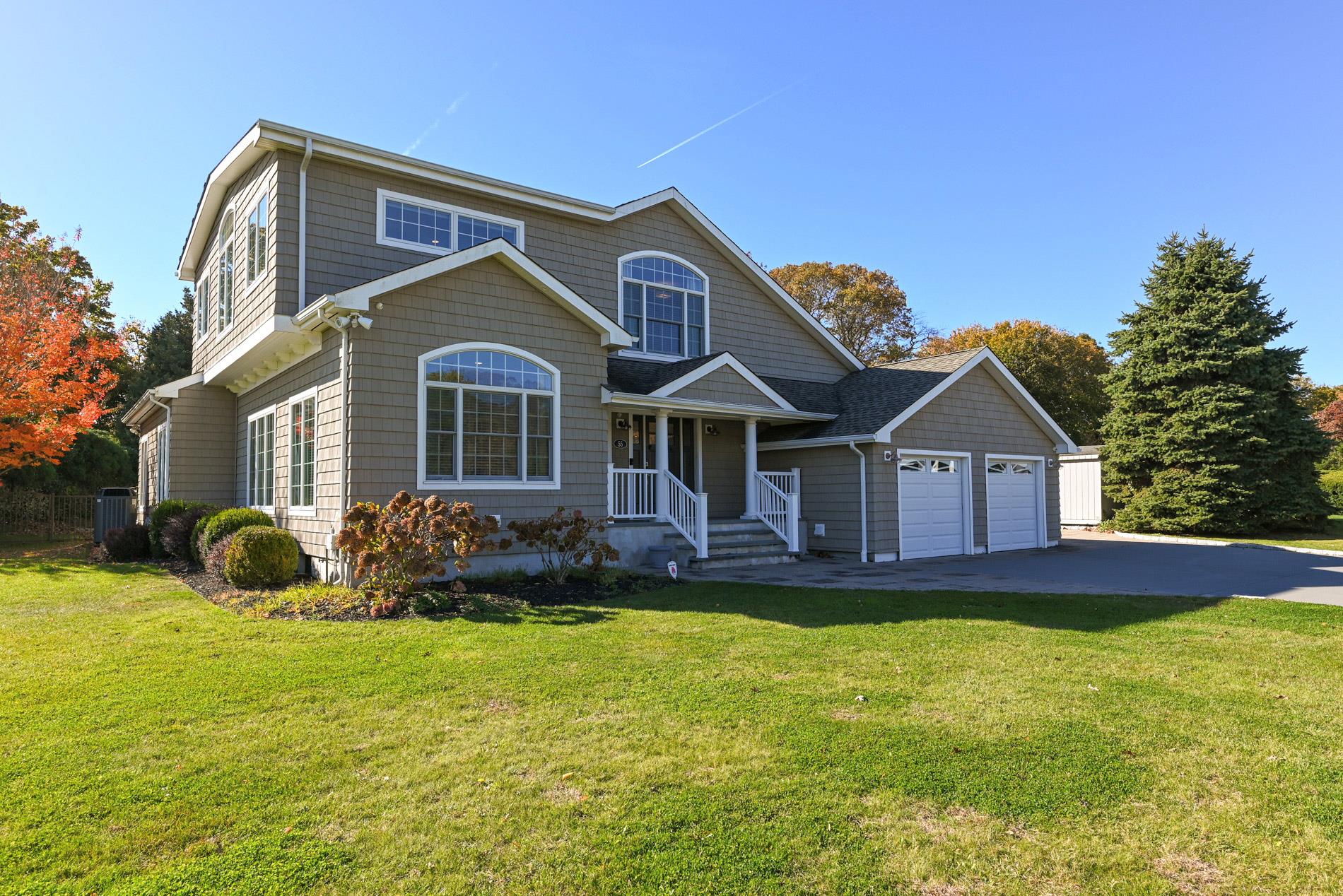 55 N Seacove Lane, Jamesport, New York image 1