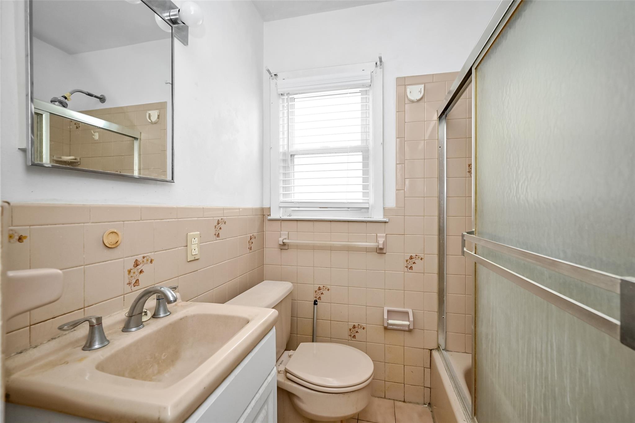 179 Hoffman Avenue, Elmont, New York image 12