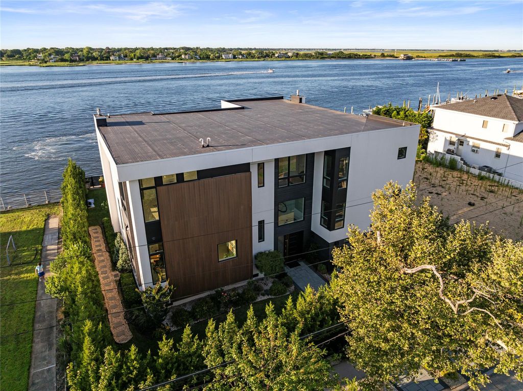 Photo of 1770 Bay Boulevard, Atlantic Beach, NY 11509 (MLS # 888324)
