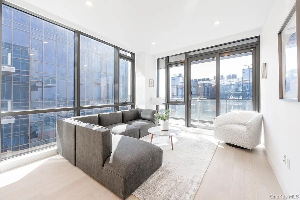 Photo of 33-66 Farrington Street St #15G, Flushing, NY 11354 (MLS # 833625)