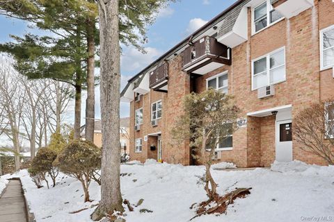 Condo For Sale - 188 Kearsing Parkway<br/> Monsey, NY 10952