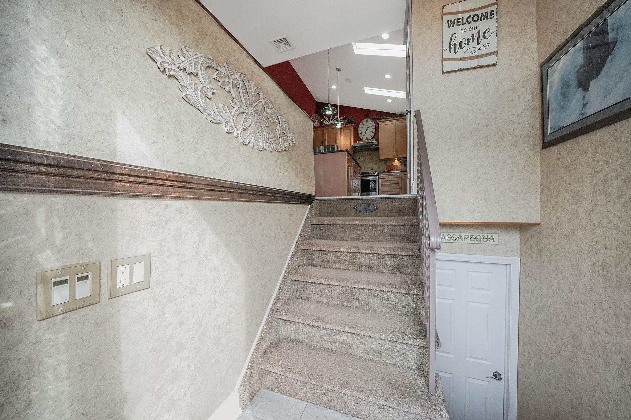 86 E Shore Drive, Massapequa, New York image 24