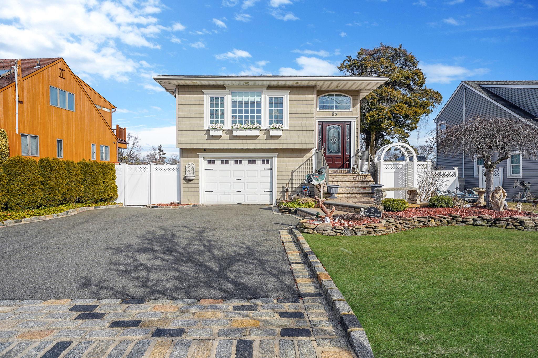86 E Shore Drive, Massapequa, New York image 1