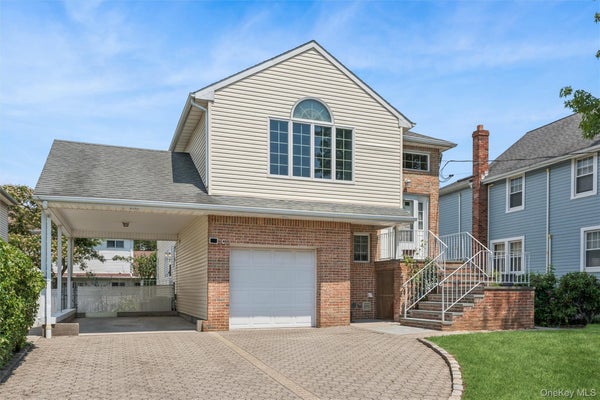 62 CROSBY AVE, ALBERTSON, NY 11507 - Image 58e9be63cb9f0810efa1cfacfb1ca78b/3747690678