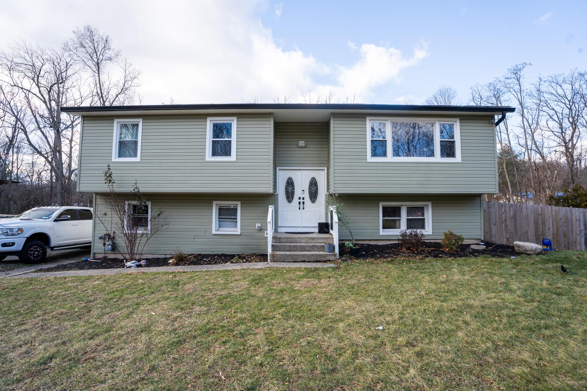 21 Headden Drive, Spring Valley, New York image 4