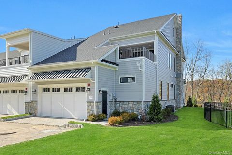 22 Carriage Lane Chappaqua NY 10514