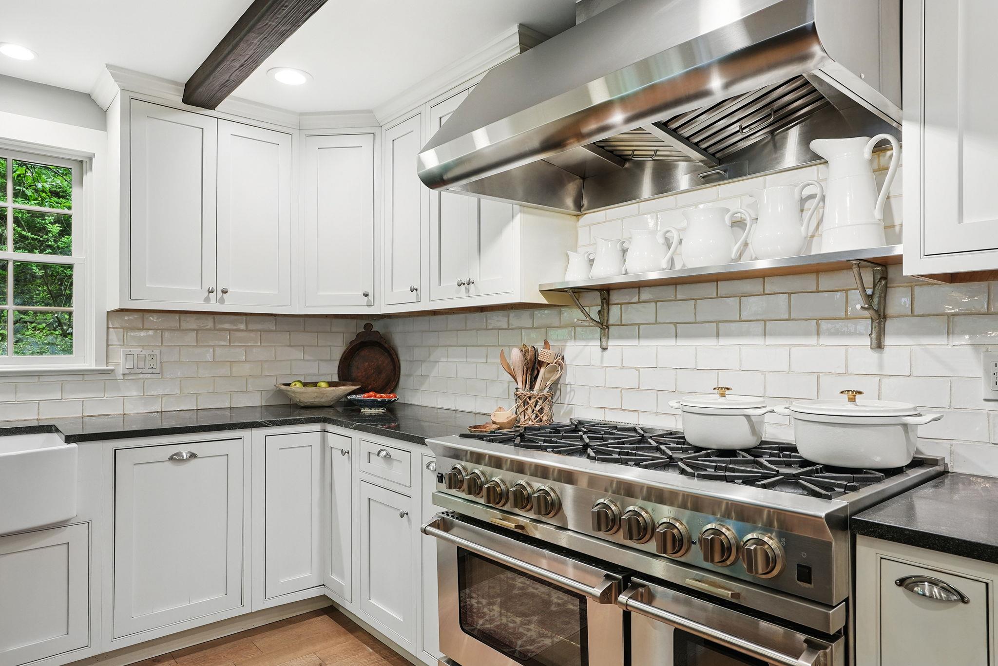 22 Woodfield Road, Briarcliff Manor, New York image 10
