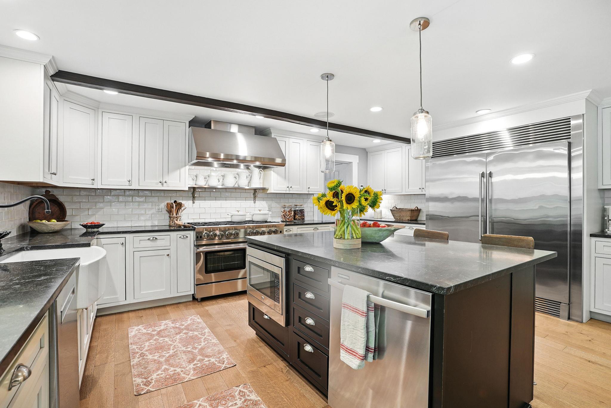 22 Woodfield Road, Briarcliff Manor, New York image 6